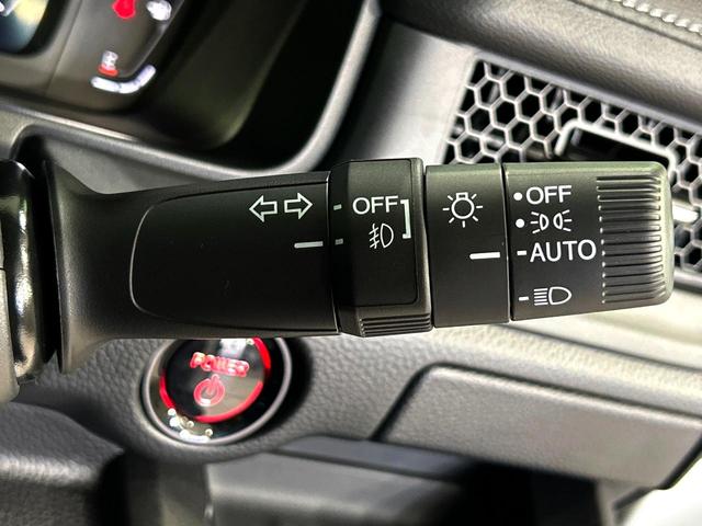 ステップワゴン ｅ：ＨＥＶスパーダ　登録済未使用車　両側電動ドア　バックカメラ　衝突被害軽減システム　レーダークルーズ　電動リアゲート　ハーフレザーシート　コーナーセンサー　スマートキー　ＬＥＤヘッド　オートハイビーム　車線逸脱警報（53枚目）