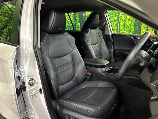 RAV4 ハイブリッドG 4WD 10.5型ディスプレイオーディオ 全周囲カメラ 衝突被害軽減システム レーダークルーズ 禁煙車 電動リアゲート パワーシート ドラレコ コーナーセンサー スマートキー ETC2.0(8枚目)