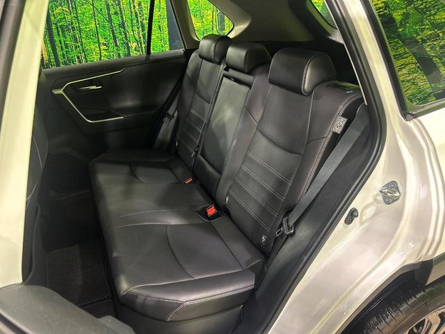 RAV4 ハイブリッドG 4WD 10.5型ディスプレイオーディオ 全周囲カメラ 衝突被害軽減システム レーダークルーズ 禁煙車 電動リアゲート パワーシート ドラレコ コーナーセンサー スマートキー ETC2.0(24枚目)