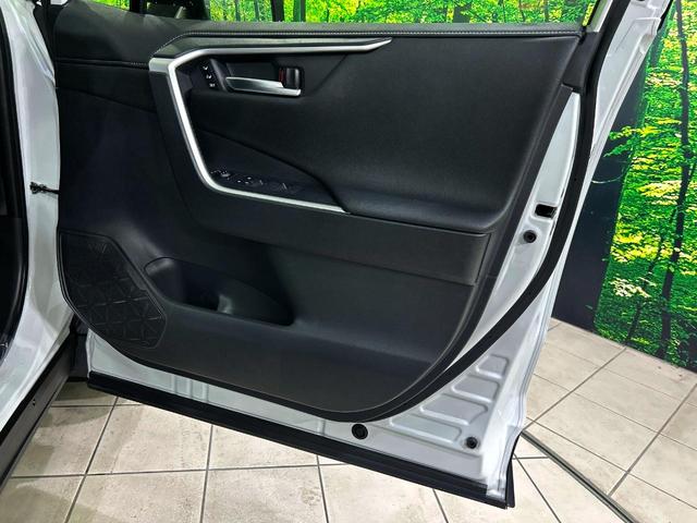 RAV4 ハイブリッドG 4WD 10.5型ディスプレイオーディオ 全周囲カメラ 衝突被害軽減システム レーダークルーズ 禁煙車 電動リアゲート パワーシート ドラレコ コーナーセンサー スマートキー ETC2.0(47枚目)