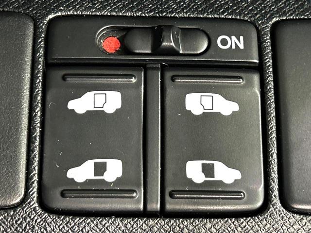 ステップワゴンスパーダ Ｚ　ＨＤＤナビエディション　両側電動ドア　純正ＨＤＤナビ　後席モニター　バックカメラ　禁煙車　ドラレコ　スマートキー　ＨＩＤヘッド　ビルトインＥＴＣ　オートライト　オートエアコン　純正１６インチアルミ　ＣＤ　ＤＶＤ再生　地デジ（3枚目）