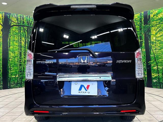 ステップワゴンスパーダ Ｚ　ＨＤＤナビエディション　両側電動ドア　純正ＨＤＤナビ　後席モニター　バックカメラ　禁煙車　ドラレコ　スマートキー　ＨＩＤヘッド　ビルトインＥＴＣ　オートライト　オートエアコン　純正１６インチアルミ　ＣＤ　ＤＶＤ再生　地デジ（16枚目）