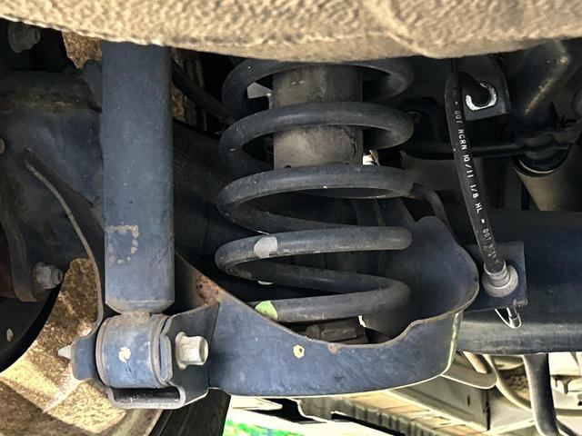 ステップワゴンスパーダ Ｚ　ＨＤＤナビエディション　両側電動ドア　純正ＨＤＤナビ　後席モニター　バックカメラ　禁煙車　ドラレコ　スマートキー　ＨＩＤヘッド　ビルトインＥＴＣ　オートライト　オートエアコン　純正１６インチアルミ　ＣＤ　ＤＶＤ再生　地デジ（22枚目）