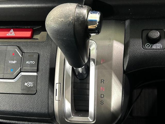 ステップワゴンスパーダ Ｚ　ＨＤＤナビエディション　両側電動ドア　純正ＨＤＤナビ　後席モニター　バックカメラ　禁煙車　ドラレコ　スマートキー　ＨＩＤヘッド　ビルトインＥＴＣ　オートライト　オートエアコン　純正１６インチアルミ　ＣＤ　ＤＶＤ再生　地デジ（46枚目）