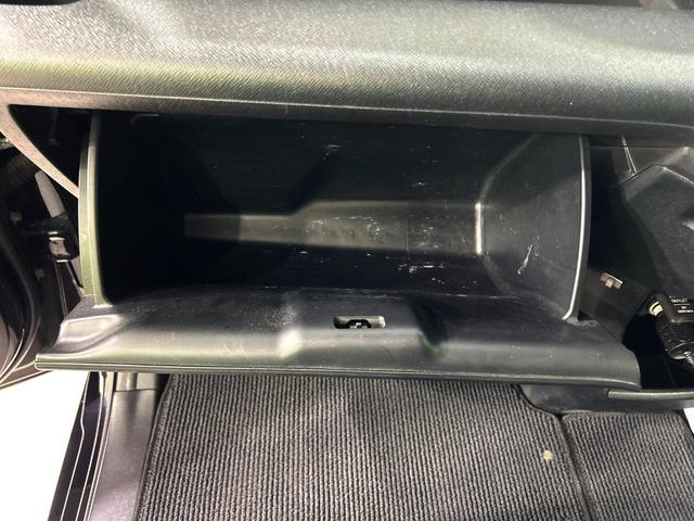 ステップワゴンスパーダ Ｚ　ＨＤＤナビエディション　両側電動ドア　純正ＨＤＤナビ　後席モニター　バックカメラ　禁煙車　ドラレコ　スマートキー　ＨＩＤヘッド　ビルトインＥＴＣ　オートライト　オートエアコン　純正１６インチアルミ　ＣＤ　ＤＶＤ再生　地デジ（57枚目）