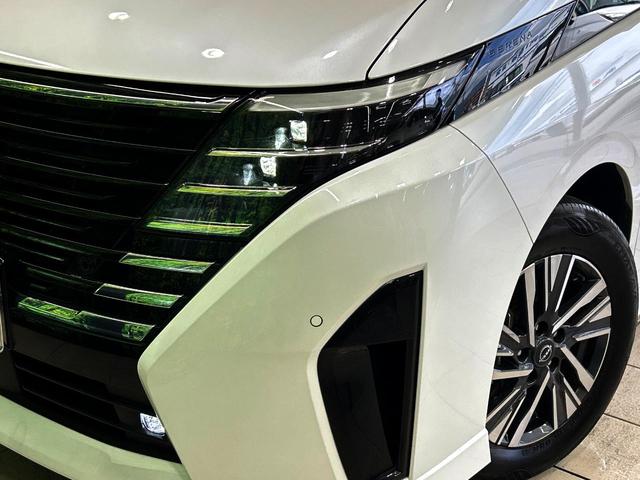 セレナ ハイウェイスターV 両側電動ドア 全周囲カメラ 衝突被害軽減システム レーダークルーズ 禁煙車 ハーフレザーシート ドラレコ コーナーセンサー スマートキー LEDヘッド ETC2.0 オートハイビーム オートライト(13枚目)