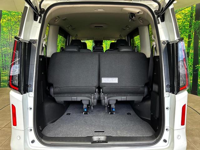 セレナ ハイウェイスターV 両側電動ドア 全周囲カメラ 衝突被害軽減システム レーダークルーズ 禁煙車 ハーフレザーシート ドラレコ コーナーセンサー スマートキー LEDヘッド ETC2.0 オートハイビーム オートライト(41枚目)