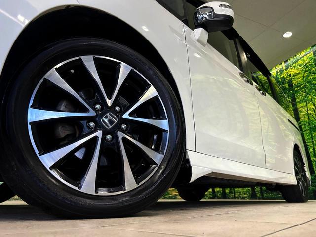 ステップワゴンスパーダ Ｚ　クールスピリット　両側電動ドア　純正ＳＤナビ　後席モニター　バックカメラ　禁煙車　ハーフレザーシート　ドラレコ　スマートキー　ＨＩＤヘッド　ビルトインＥＴＣ　クルコン　オートエアコン　純正１７インチアルミ（14枚目）