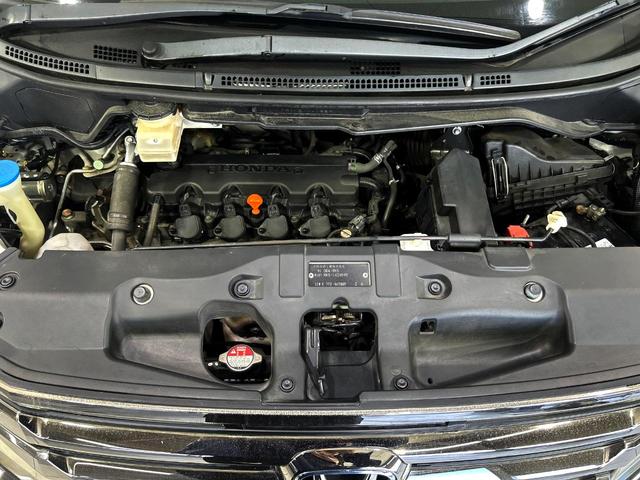 ステップワゴンスパーダ Ｚ　クールスピリット　両側電動ドア　純正ＳＤナビ　後席モニター　バックカメラ　禁煙車　ハーフレザーシート　ドラレコ　スマートキー　ＨＩＤヘッド　ビルトインＥＴＣ　クルコン　オートエアコン　純正１７インチアルミ（19枚目）