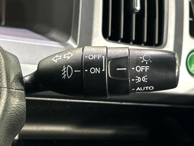 ステップワゴンスパーダ Ｚ　クールスピリット　両側電動ドア　純正ＳＤナビ　後席モニター　バックカメラ　禁煙車　ハーフレザーシート　ドラレコ　スマートキー　ＨＩＤヘッド　ビルトインＥＴＣ　クルコン　オートエアコン　純正１７インチアルミ（29枚目）