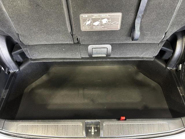 ステップワゴンスパーダ Ｚ　クールスピリット　両側電動ドア　純正ＳＤナビ　後席モニター　バックカメラ　禁煙車　ハーフレザーシート　ドラレコ　スマートキー　ＨＩＤヘッド　ビルトインＥＴＣ　クルコン　オートエアコン　純正１７インチアルミ（39枚目）