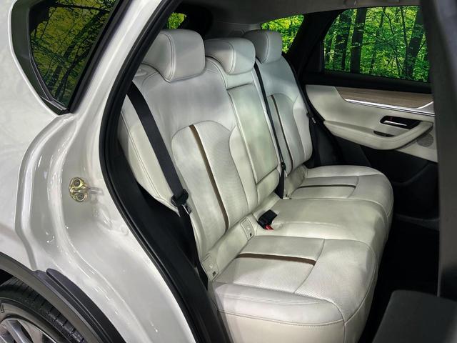 CX-60 XD エクスクルーシブモード サンルーフ 12.3インチメーカーナビ BOSEサウンド 白革シート 10WAYパワーシート 全周囲カメラ シートベンチレーション ステアリングヒーター パワーバックドア ETC(9枚目)