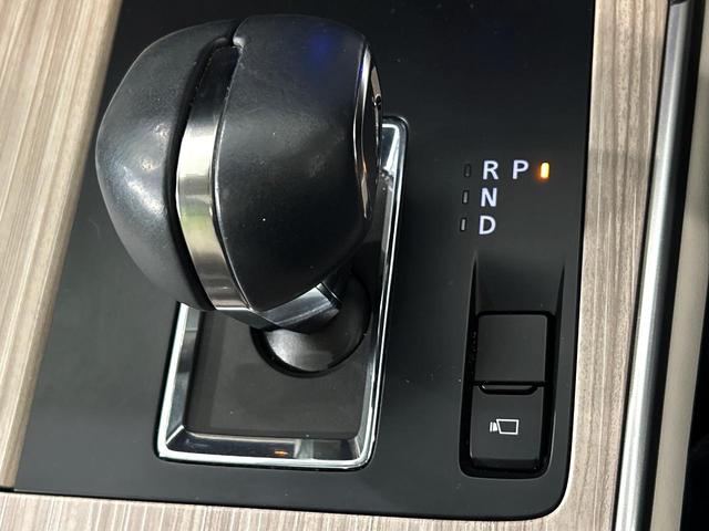 CX-60 XD エクスクルーシブモード サンルーフ 12.3インチメーカーナビ BOSEサウンド 白革シート 10WAYパワーシート 全周囲カメラ シートベンチレーション ステアリングヒーター パワーバックドア ETC(24枚目)