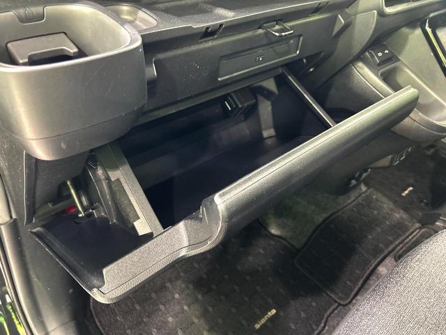 シエンタ ハイブリッドZ 10.5インチ純正ディスプレイオーディオ 全周囲カメラ 両側パワースライドドア レーダークルーズコントロール ブラインドスポットモニター シーヒーター ステアリングヒーター 100V電源(38枚目)