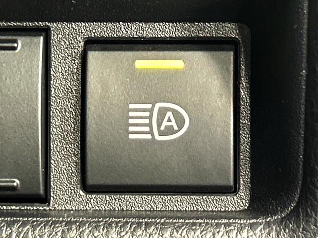 シエンタ ハイブリッドZ 10.5インチ純正ディスプレイオーディオ 全周囲カメラ 両側パワースライドドア レーダークルーズコントロール ブラインドスポットモニター シーヒーター ステアリングヒーター 100V電源(44枚目)