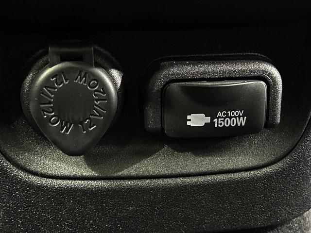 シエンタ ハイブリッドZ 10.5インチ純正ディスプレイオーディオ 全周囲カメラ 両側パワースライドドア レーダークルーズコントロール ブラインドスポットモニター シーヒーター ステアリングヒーター 100V電源(48枚目)