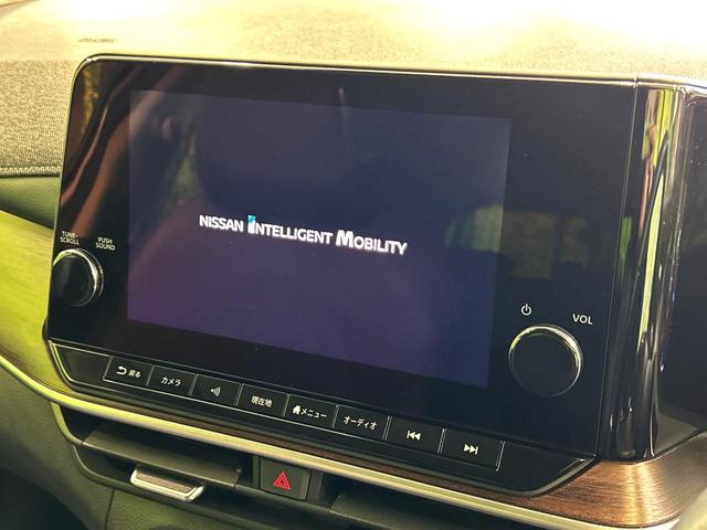 オーラ G サンルーフ 全周囲カメラ 衝突被害軽減システム レーダークルーズ 禁煙車 ドラレコ コーナーセンサー スマートキー LEDヘッド ビルトインETC オートハイビーム 車線逸脱警報 オートライト(3枚目)