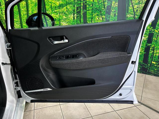 オーラ G サンルーフ 全周囲カメラ 衝突被害軽減システム レーダークルーズ 禁煙車 ドラレコ コーナーセンサー スマートキー LEDヘッド ビルトインETC オートハイビーム 車線逸脱警報 オートライト(42枚目)