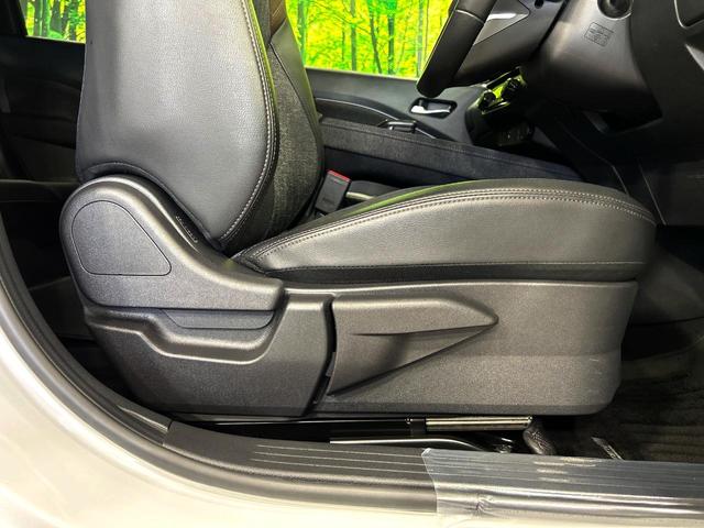 オーラ G サンルーフ 全周囲カメラ 衝突被害軽減システム レーダークルーズ 禁煙車 ドラレコ コーナーセンサー スマートキー LEDヘッド ビルトインETC オートハイビーム 車線逸脱警報 オートライト(61枚目)