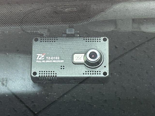 ハイエースバン スーパーGL ダークプライム SDナビ バックカメラ 禁煙車 ハーフレザーシート ドラレコ スマートキー ビルトインETC オートライト オートエアコン リアエアコン Bluetooth CD DVD再生 フルセグ LEDフォグ(5枚目)