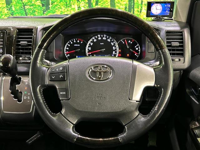 ハイエースバン スーパーGL ダークプライム SDナビ バックカメラ 禁煙車 ハーフレザーシート ドラレコ スマートキー ビルトインETC オートライト オートエアコン リアエアコン Bluetooth CD DVD再生 フルセグ LEDフォグ(11枚目)