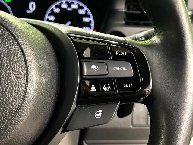 ヴェゼル e:HEV Z 純正SDナビ バックカメラ 衝突被害軽減システム レーダークルーズ 禁煙車 電動リアゲート ハーフレザーシート ドラレコ コーナーセンサー LEDヘッド ビルトインETC オートハイビーム(5枚目)