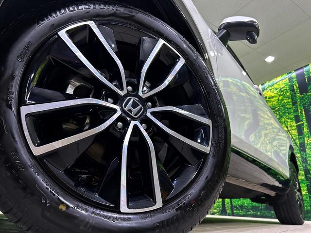 ヴェゼル e:HEV Z 純正SDナビ バックカメラ 衝突被害軽減システム レーダークルーズ 禁煙車 電動リアゲート ハーフレザーシート ドラレコ コーナーセンサー LEDヘッド ビルトインETC オートハイビーム(13枚目)