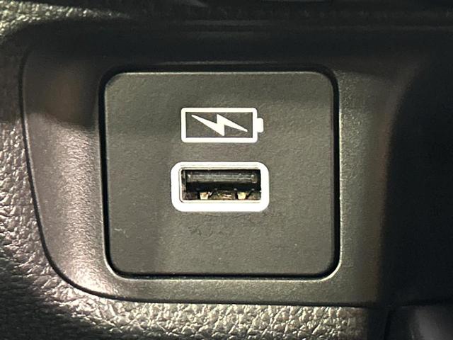 ヴェゼル e:HEV Z 純正SDナビ バックカメラ 衝突被害軽減システム レーダークルーズ 禁煙車 電動リアゲート ハーフレザーシート ドラレコ コーナーセンサー LEDヘッド ビルトインETC オートハイビーム(50枚目)