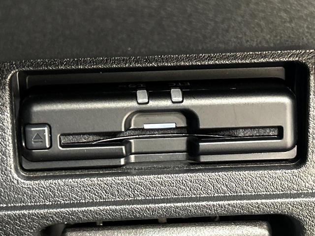 ノート Ｘ　純正ＳＤナビ　全周囲カメラ　衝突被害軽減システム　禁煙車　ドラレコ　コーナーセンサー　スマートキー　ＬＥＤヘッド　ビルトインＥＴＣ　オートハイビーム　車線逸脱警報　オートライト　オートエアコン（7枚目）