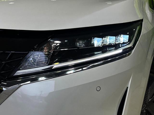 ノート Ｘ　純正ＳＤナビ　全周囲カメラ　衝突被害軽減システム　禁煙車　ドラレコ　コーナーセンサー　スマートキー　ＬＥＤヘッド　ビルトインＥＴＣ　オートハイビーム　車線逸脱警報　オートライト　オートエアコン（12枚目）