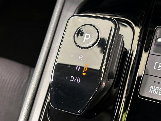 ノート Ｘ　純正ＳＤナビ　全周囲カメラ　衝突被害軽減システム　禁煙車　ドラレコ　コーナーセンサー　スマートキー　ＬＥＤヘッド　ビルトインＥＴＣ　オートハイビーム　車線逸脱警報　オートライト　オートエアコン（53枚目）