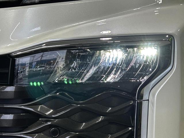 ヴォクシー Ｓ－Ｚ　両側電動ドア　バックカメラ　衝突被害軽減システム　レーダークルーズ　禁煙車　ハーフレザーシート　ドラレコ　コーナーセンサー　スマートキー　ＬＥＤヘッド　ＥＴＣ２．０　オートハイビーム　車線逸脱警報（23枚目）