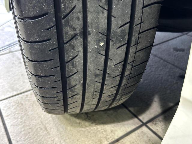 ヴォクシー Ｓ－Ｚ　両側電動ドア　バックカメラ　衝突被害軽減システム　レーダークルーズ　禁煙車　ハーフレザーシート　ドラレコ　コーナーセンサー　スマートキー　ＬＥＤヘッド　ＥＴＣ２．０　オートハイビーム　車線逸脱警報（25枚目）