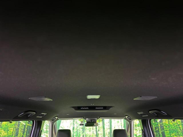 ヴォクシー Ｓ－Ｚ　両側電動ドア　バックカメラ　衝突被害軽減システム　レーダークルーズ　禁煙車　ハーフレザーシート　ドラレコ　コーナーセンサー　スマートキー　ＬＥＤヘッド　ＥＴＣ２．０　オートハイビーム　車線逸脱警報（35枚目）