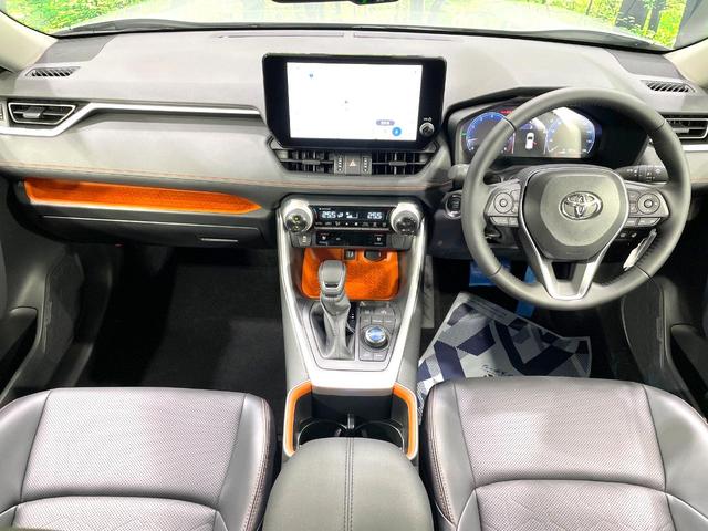ＲＡＶ４ アドベンチャー　登録済未使用車　１０．５型ディスプレイ　バックカメラ　セーフティセンス　シートベンチレーション　ブラインドスポットモニター　パワーシート　ＬＥＤヘッド　ルーフレール　ＥＴＣ２．０（2枚目）