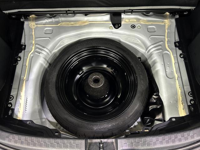 アクア L ナビゲーション バックカメラ セーフティセンス 禁煙車 ETC2.0 オートライト オートエアコン Bluetooth CD・DVD再生 電動格納ミラー ドアバイザー プライバシーガラス スマートキー(37枚目)