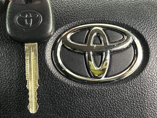 アクア L ナビゲーション バックカメラ セーフティセンス 禁煙車 ETC2.0 オートライト オートエアコン Bluetooth CD・DVD再生 電動格納ミラー ドアバイザー プライバシーガラス スマートキー(44枚目)