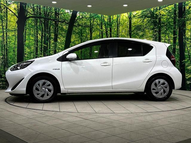 アクア L ナビゲーション バックカメラ セーフティセンス 禁煙車 ETC2.0 オートライト オートエアコン Bluetooth CD・DVD再生 電動格納ミラー ドアバイザー プライバシーガラス スマートキー(47枚目)