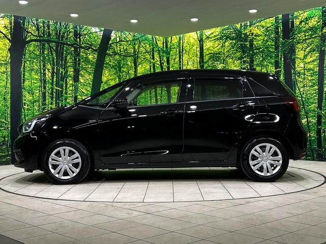 フィット e:HEVホーム 純正8インチナビ バックカメラ ホンダセンシング アダプティブクルーズ 禁煙車 ハーフレザーシート スマートキー LEDヘッド ETC オートライト CD・DVD再生 Bluetooth(59枚目)