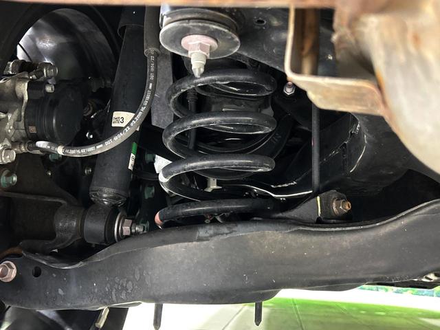 CX-5 25S スポーツアピアランス 10.25型マツダコネクト 全周囲カメラ 衝突被害軽減システム レーダークルーズ 禁煙車 ブラインドスポットモニター 電動リアゲート 置くだけ充電 本革シート シートヒーター LEDヘッド ETC(20枚目)