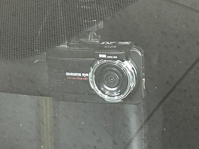 シエンタ G クエロ 両側電動スライドドア 純正ナビ バックカメラ セーフティセンス 禁煙車 ハーフレザーシート オートハイビーム LEDヘッド LEDフォグ オートライト ETC オートエアコン 車線逸脱警報(7枚目)