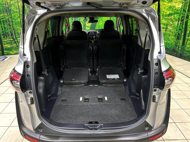 シエンタ G クエロ 両側電動スライドドア 純正ナビ バックカメラ セーフティセンス 禁煙車 ハーフレザーシート オートハイビーム LEDヘッド LEDフォグ オートライト ETC オートエアコン 車線逸脱警報(11枚目)