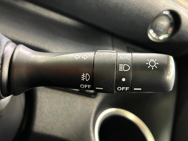 シエンタ G クエロ 両側電動スライドドア 純正ナビ バックカメラ セーフティセンス 禁煙車 ハーフレザーシート オートハイビーム LEDヘッド LEDフォグ オートライト ETC オートエアコン 車線逸脱警報(31枚目)