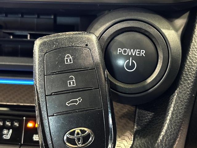 プリウス Ｚ　ガラスルーフ　１２．３型ディスプレイオーディオ　全周囲カメラ　セーフティセンス　１００Ｖ電源　レーダークルーズ　禁煙車　電動リアゲート　シートベンチレーション　パワーシート　ブラインドスポットモニター（68枚目）