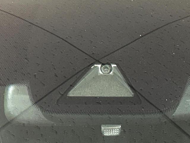 アルファード 2.5S タイプゴールド サンルーフ メーカー9型ディスプレイ 両側電動スライドドア 後席モニター バックカメラ 100V電源 レーダークルーズ 3眼LEDヘッド 禁煙車 ハーフレザーシート ETC CD・DVD再生(7枚目)