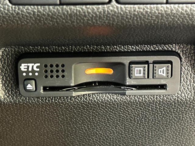 フリード G・ホンダセンシング 純正9インチナビ 両側電動スライドドア ホンダセンシング アダプティブクルーズ バックカメラ シートヒーター 禁煙車 ハーフレザーシート LEDヘッド ETC オートライト スマートキー(7枚目)