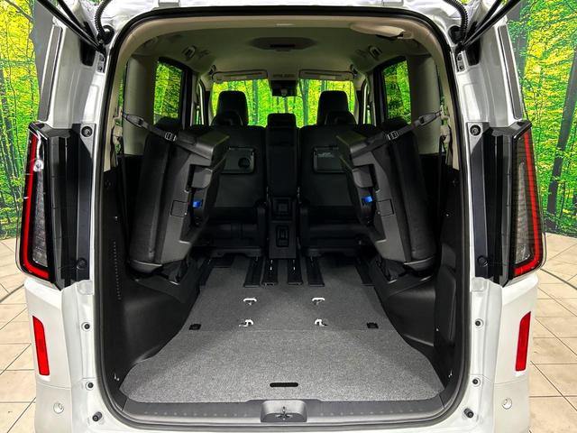 セレナ e-パワー ハイウェイスターV プロパイロット 登録済未使用車 両側電動スライドドア 全周囲カメラ エマージェンシーブレーキ ブラインドスポットモニター LEDヘッド ETC2.0 車線逸脱警報 オートライト(10枚目)