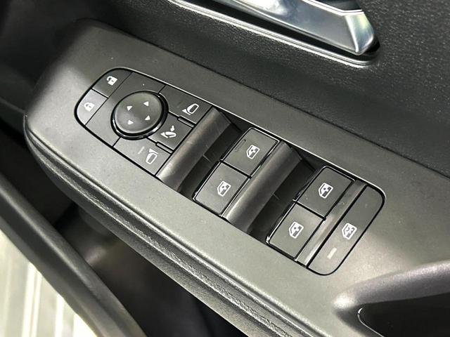 セレナ e-パワー ハイウェイスターV プロパイロット 登録済未使用車 両側電動スライドドア 全周囲カメラ エマージェンシーブレーキ ブラインドスポットモニター LEDヘッド ETC2.0 車線逸脱警報 オートライト(65枚目)