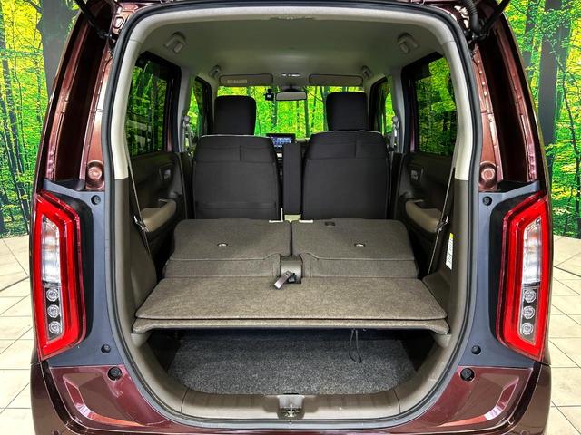 普段のお買い物や通勤、送迎等に十分な荷室スペースを確保しております。セカンドシートを倒すと、大きな荷物の積載も可能です♪