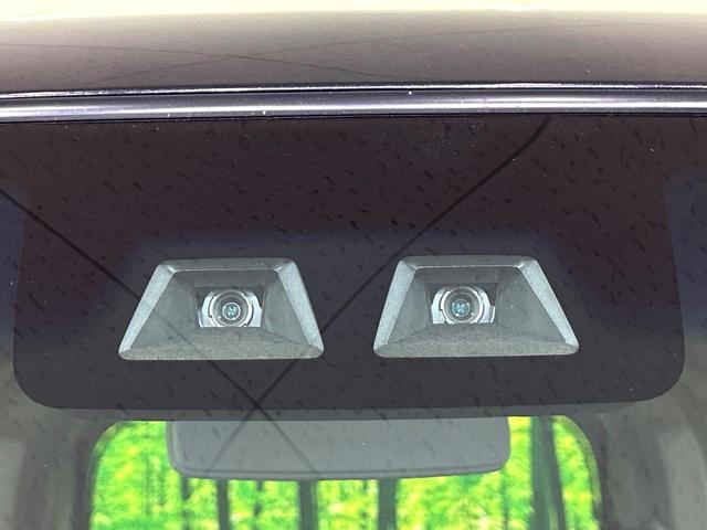 【スマートアシスト】走行中に前方の車両等を認識し、衝突しそうな時は警報とブレーキで衝突回避と被害軽減をアシスト。より安全にドライブをお楽しみいただけます。